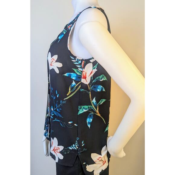C & E Sleeveless Blouse Small Black Pink Tropical Floral V-Neck Cottagecore - Picture 3 of 7
